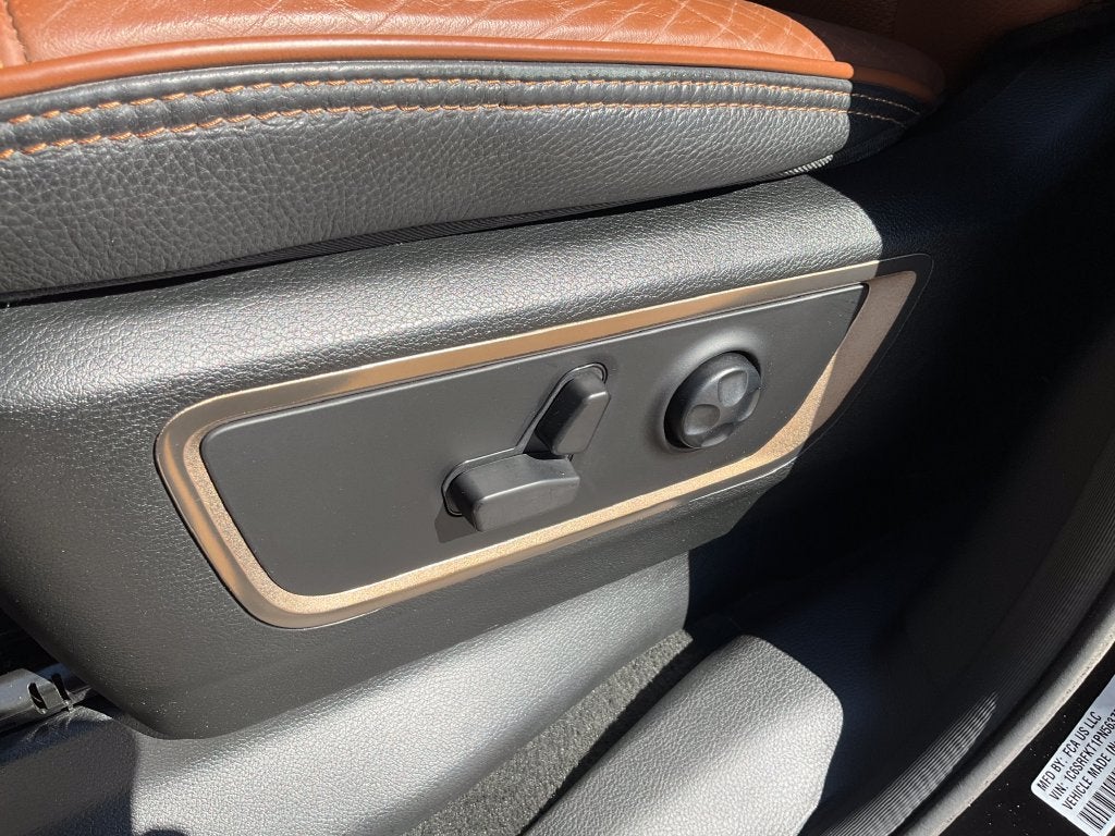 2023 RAM 1500 Limited Longhorn Crew Cab 4x4 5'7" Box