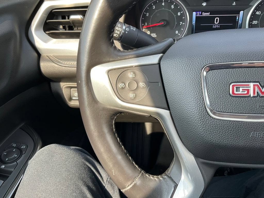 2017 GMC Acadia SLT