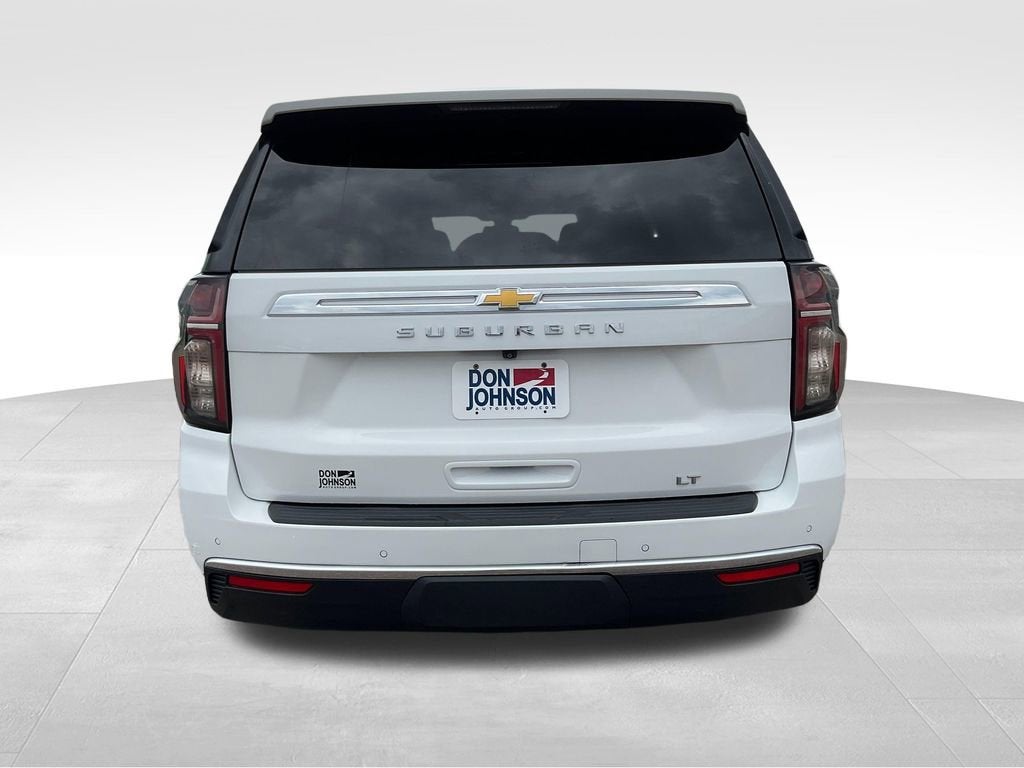 2022 Chevrolet Suburban LT