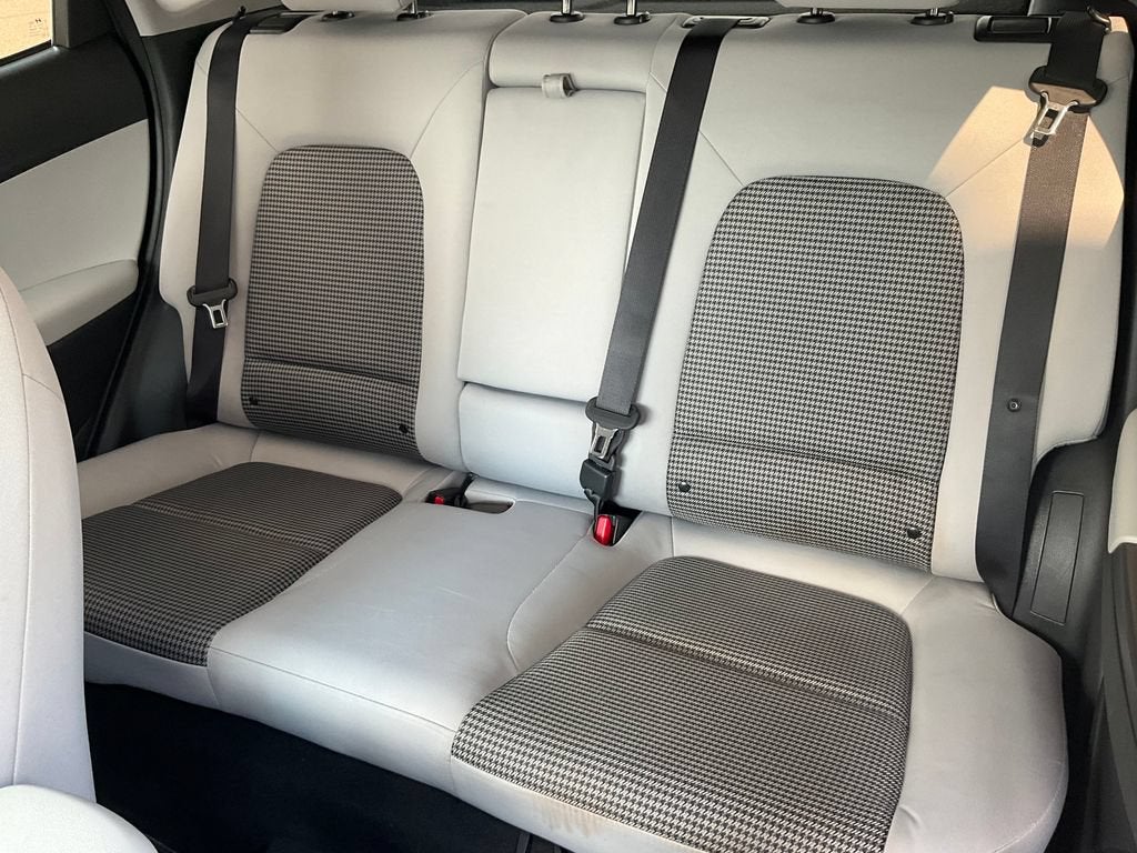 2023 Hyundai Kona SE