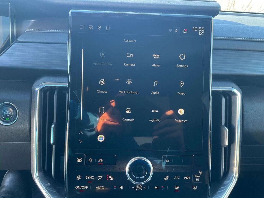 2024 GMC Acadia Elevation