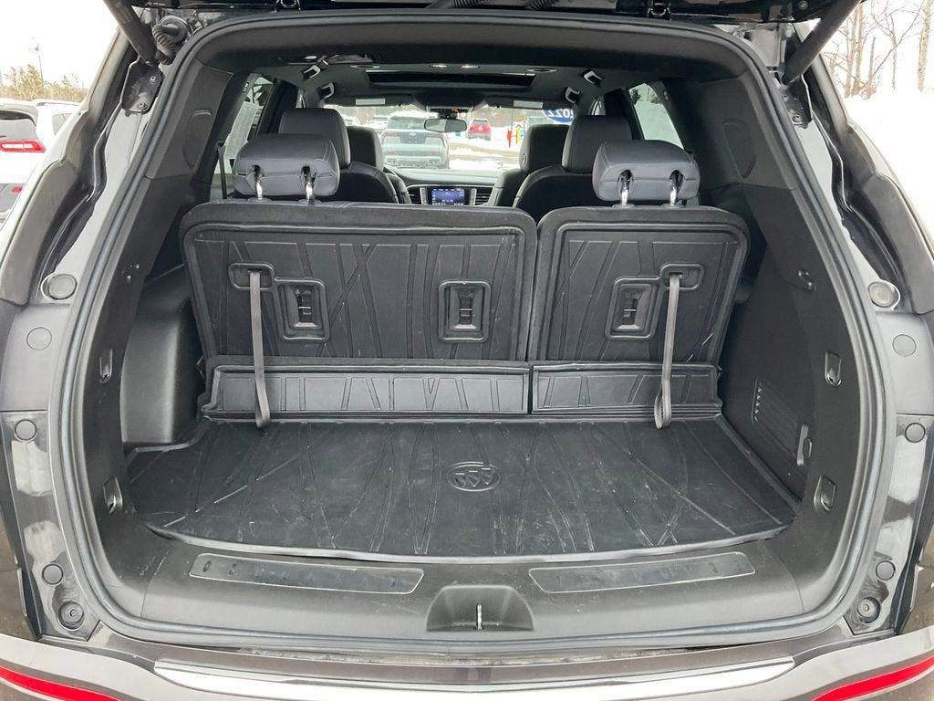 2022 Buick Enclave Essence