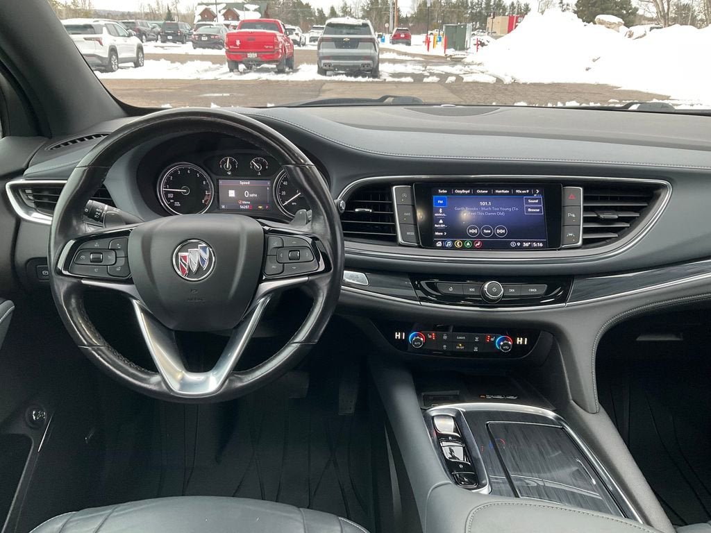 2022 Buick Enclave Essence