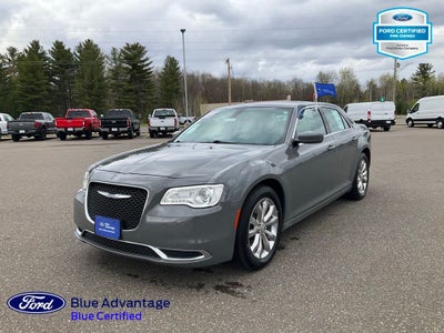 2017 Chrysler 300 Limited
