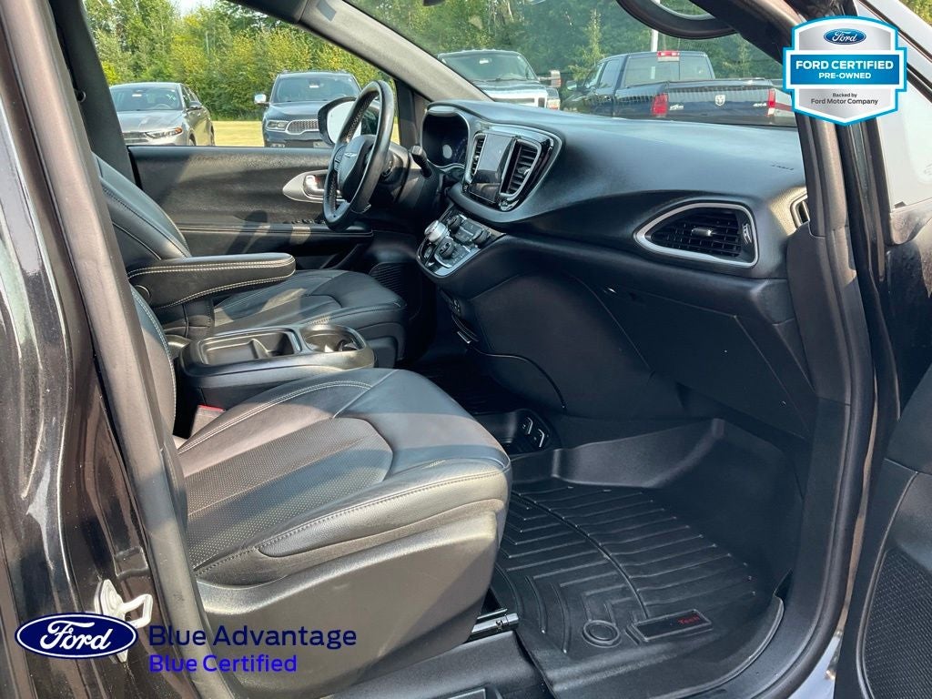 2020 Chrysler Pacifica Touring L