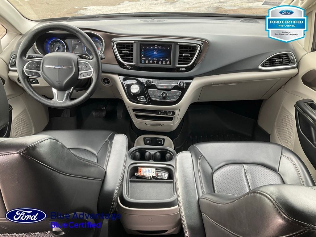 2021 Chrysler Voyager LXI