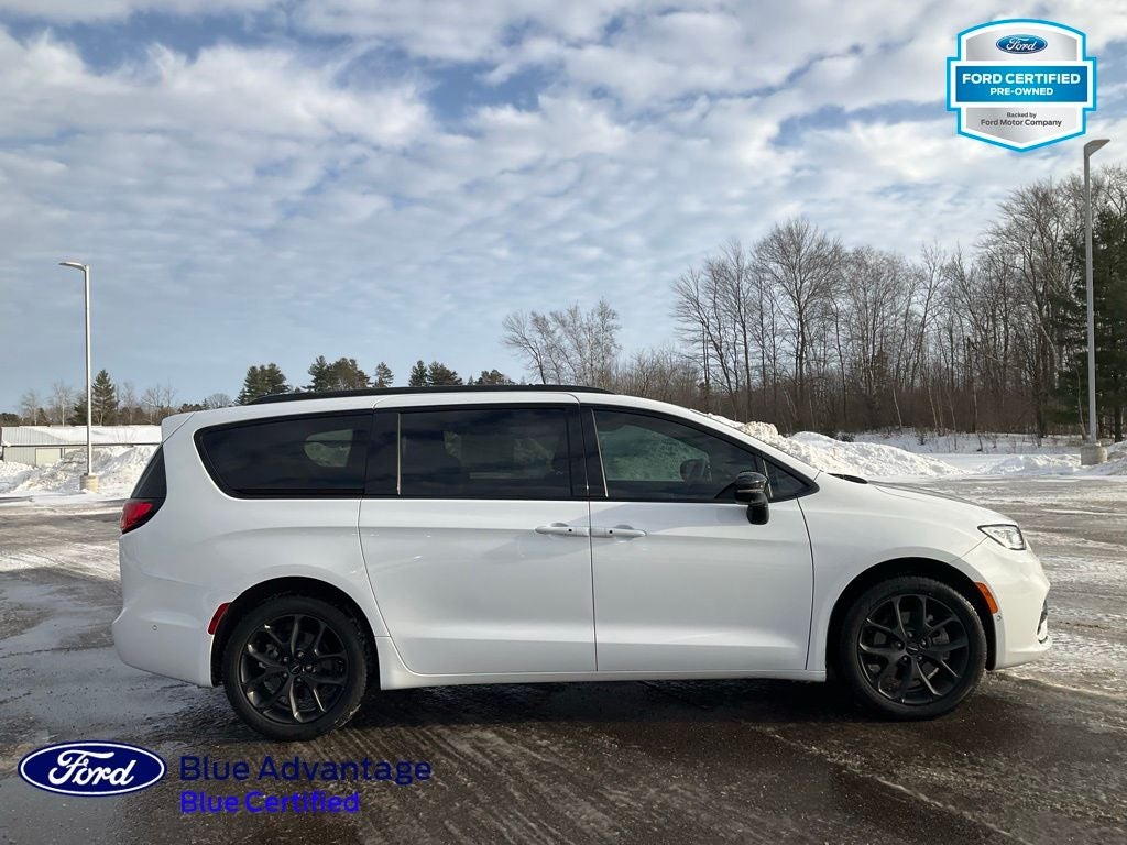 2024 Chrysler Pacifica Touring L AWD