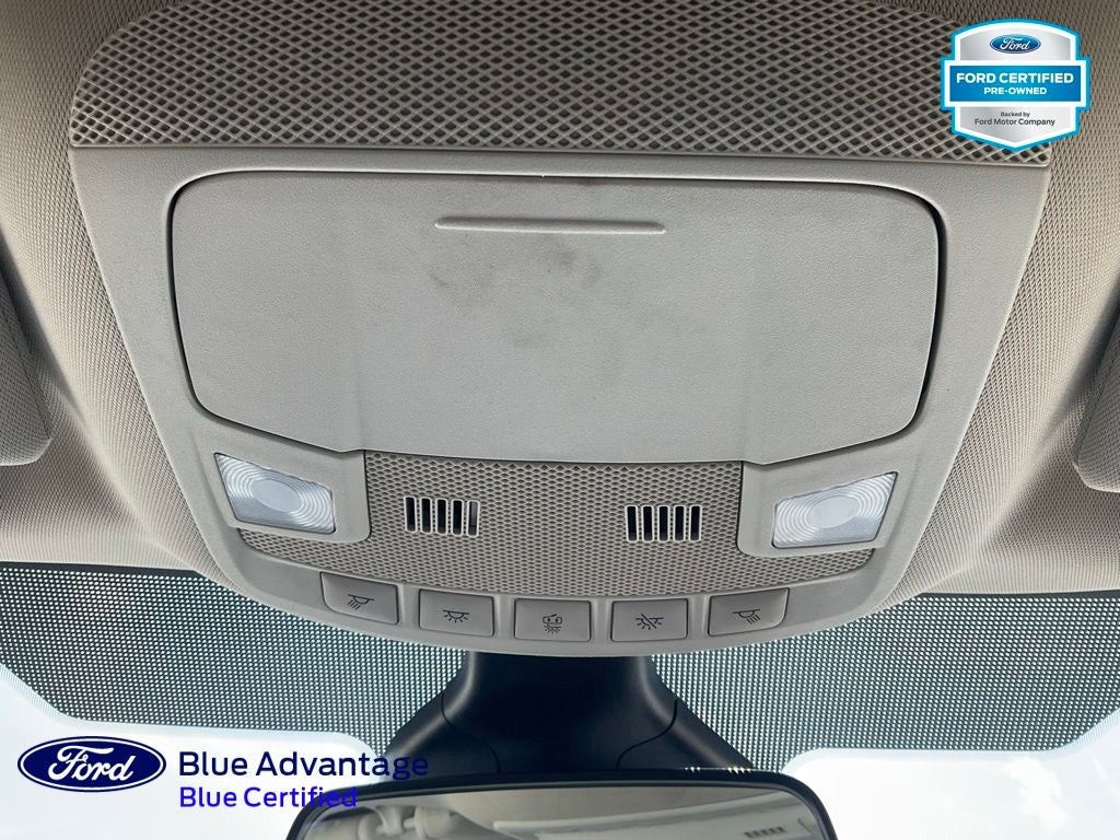 2022 Ford Edge SE