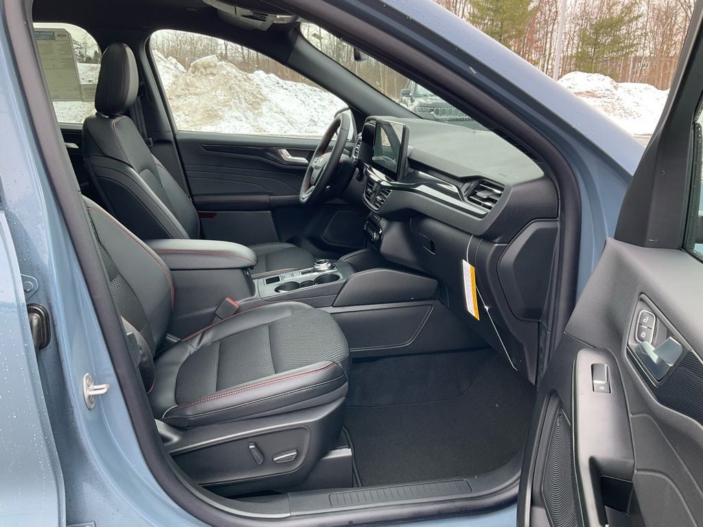 2026 Ford Escape ST-Line Elite