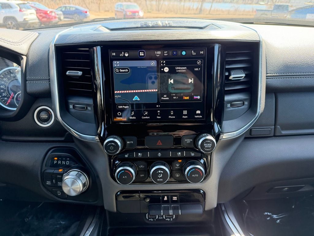 2024 RAM 1500 Laramie Crew Cab 4x4 5'7' Box
