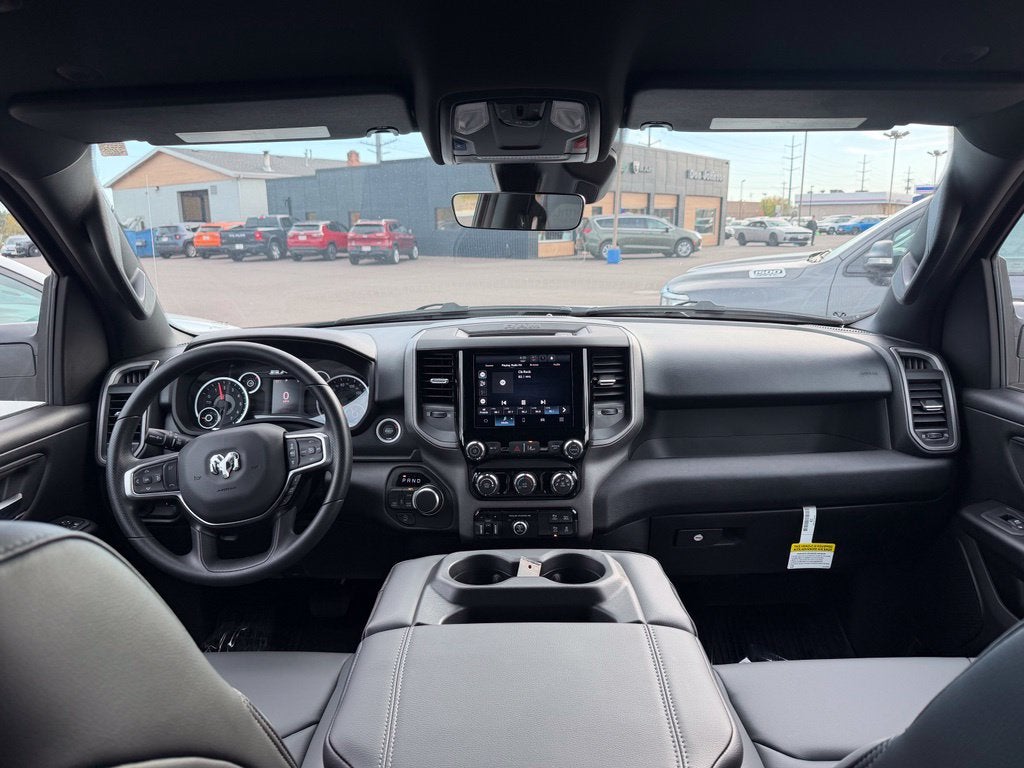 2026 RAM 1500 Tradesman Crew Cab 4x4 6'4' Box