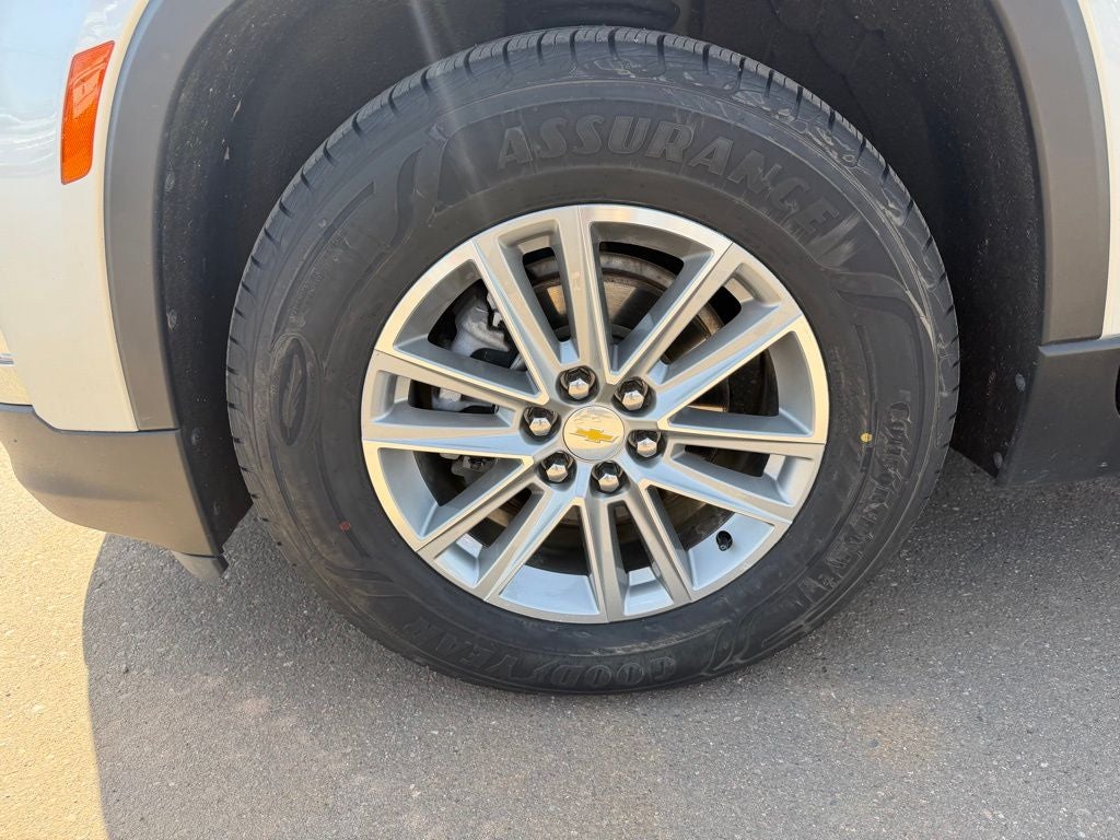 2022 Chevrolet Traverse LT Leather