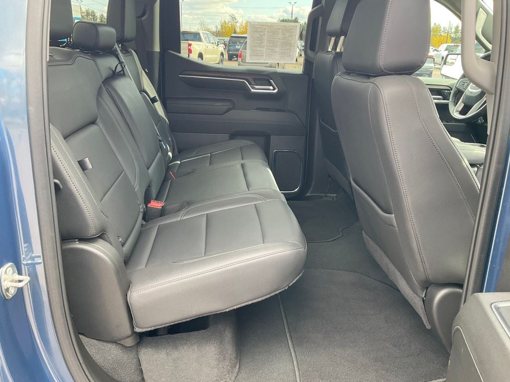 2024 GMC Sierra 1500 4WD Crew Cab Short Box SLT