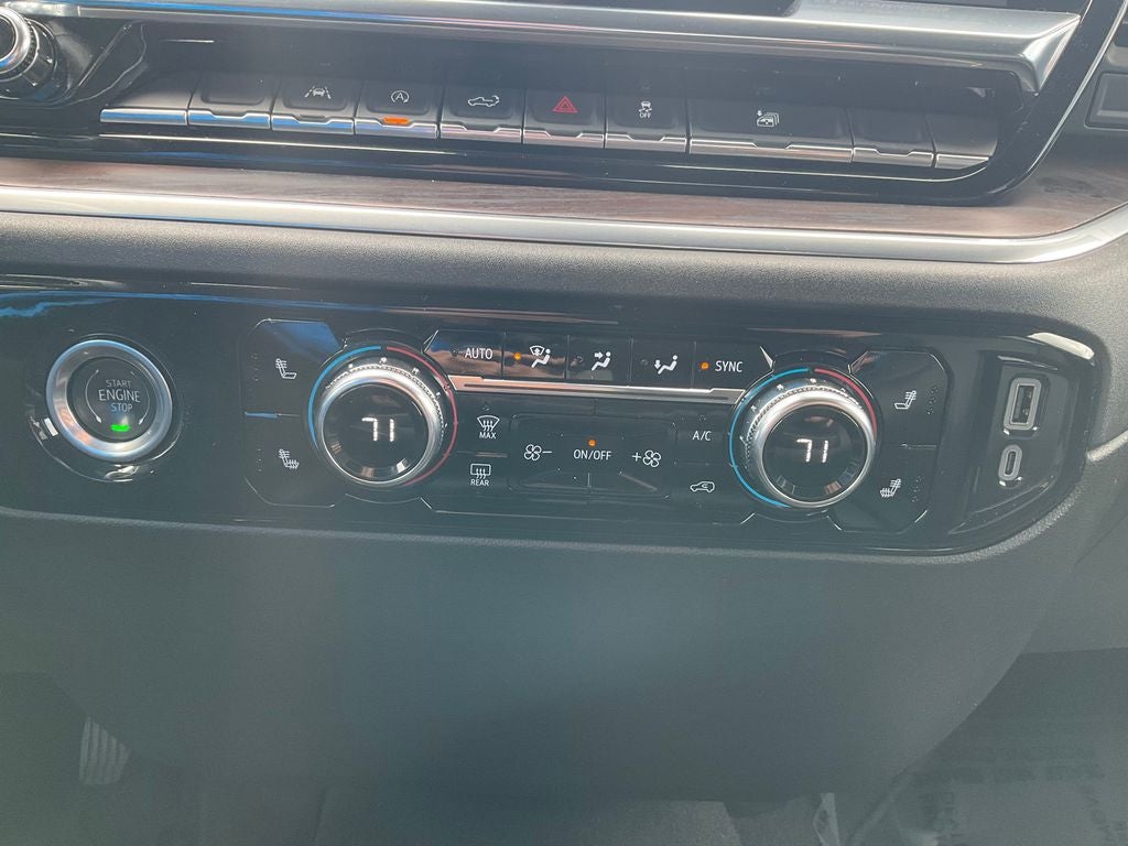 2024 GMC Sierra 1500 4WD Crew Cab Short Box SLT