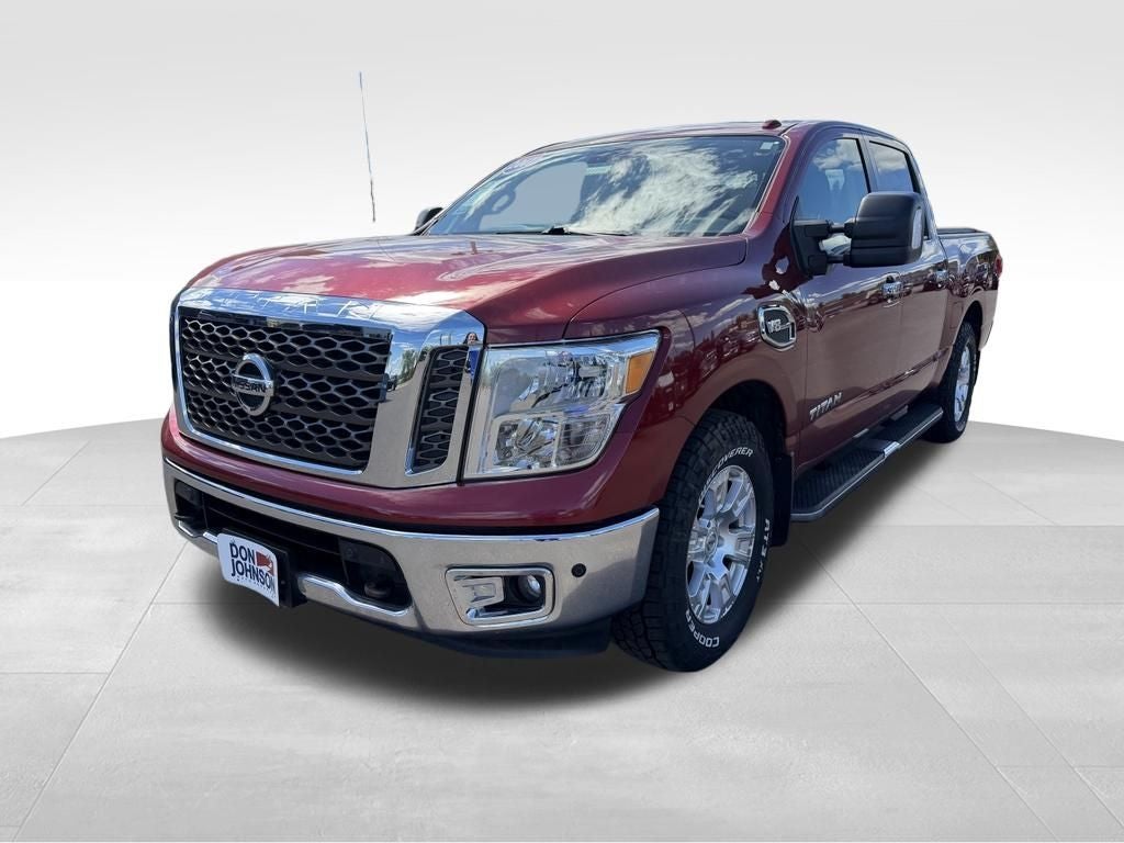 2017 Nissan TITAN SV