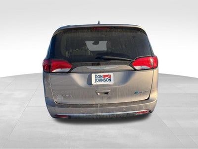 2017 Chrysler Pacifica Hybrid Platinum