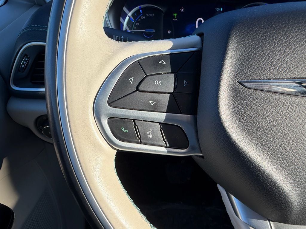 2017 Chrysler Pacifica Hybrid Platinum