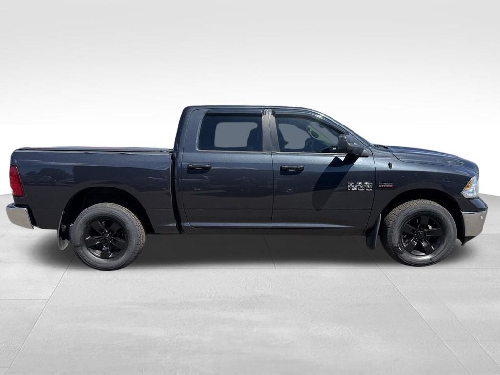 2018 RAM 1500 Big Horn Crew Cab 4x4 5'7' Box