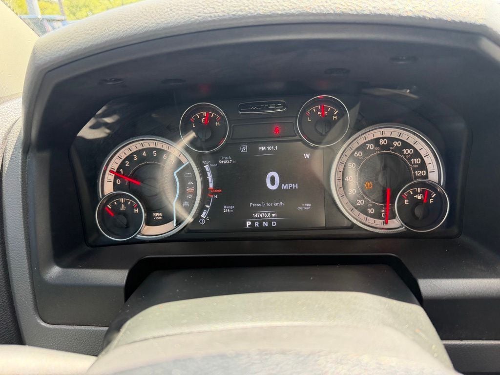 2018 RAM 1500 Big Horn Crew Cab 4x4 5'7' Box