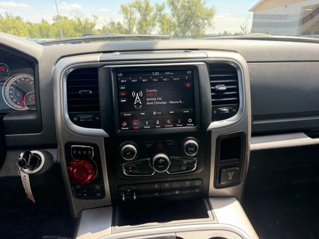 2018 RAM 1500 Big Horn Crew Cab 4x4 5'7' Box