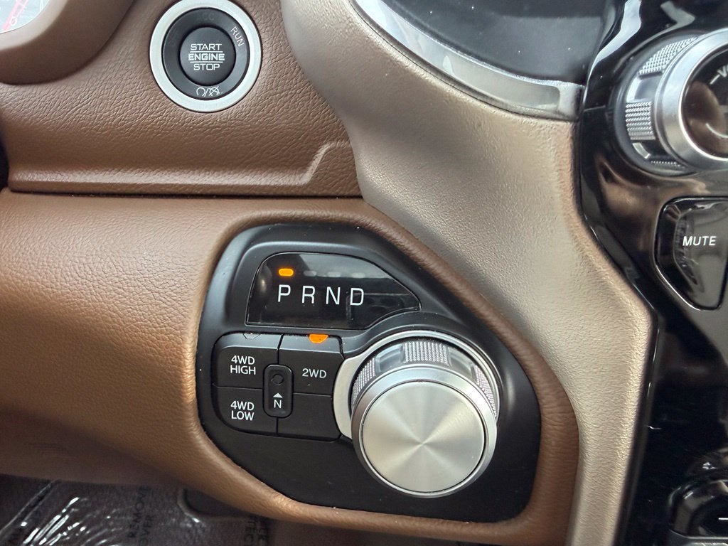2022 RAM 2500 Laramie Crew Cab 4x4 6'4' Box