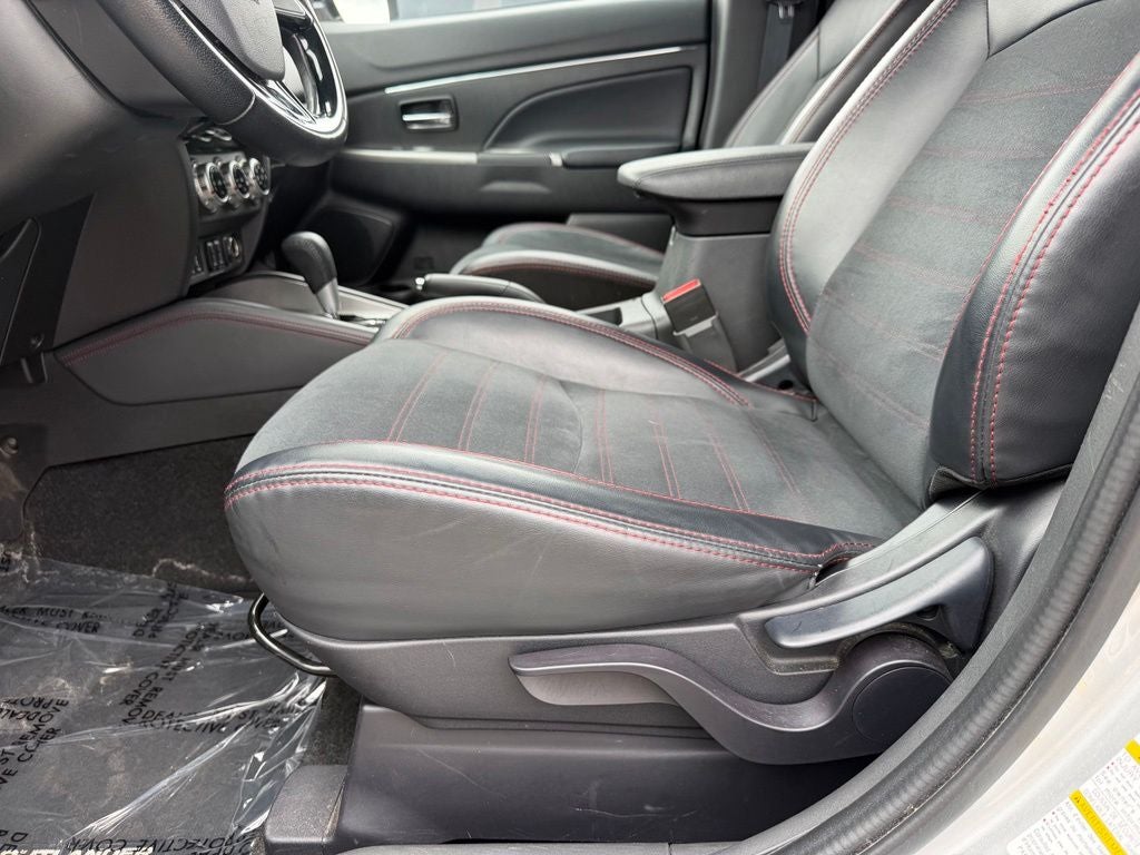 2024 Mitsubishi Outlander Sport Base