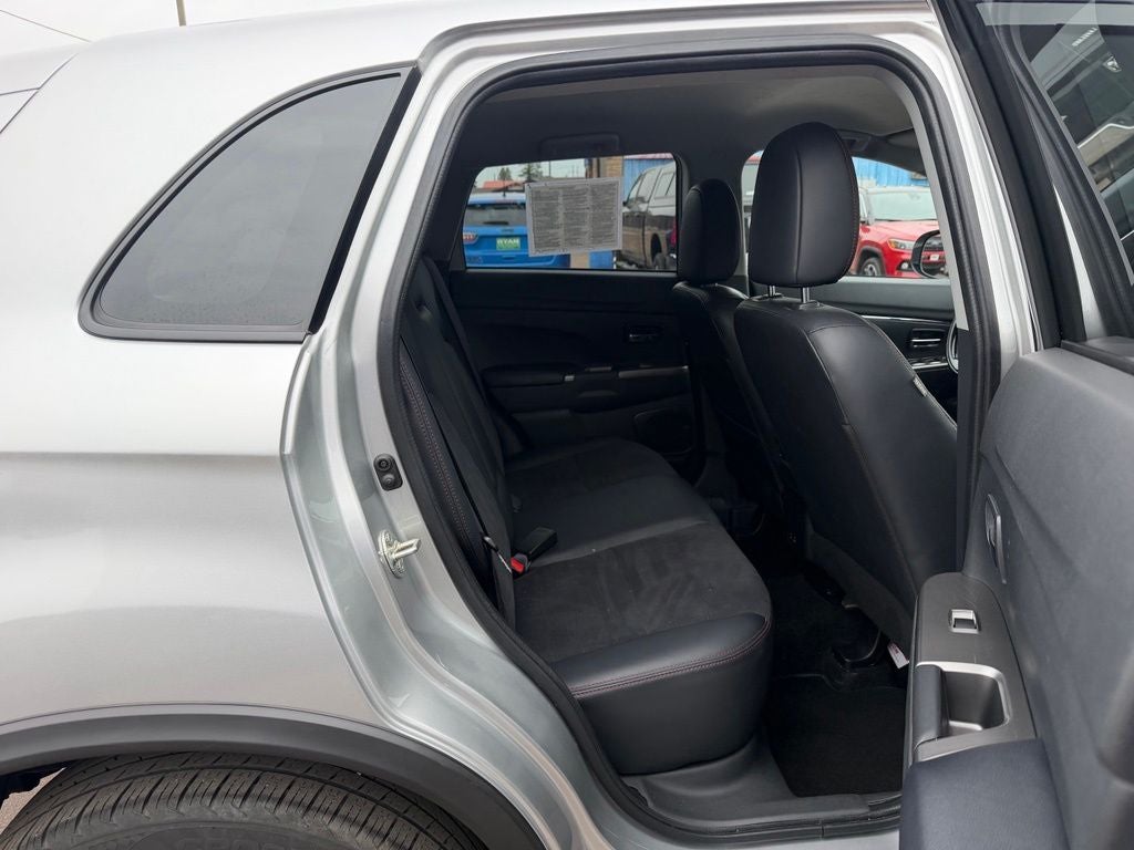 2024 Mitsubishi Outlander Sport Base
