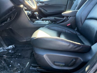 2015 Mazda Mazda3 Hatchback i Grand Touring