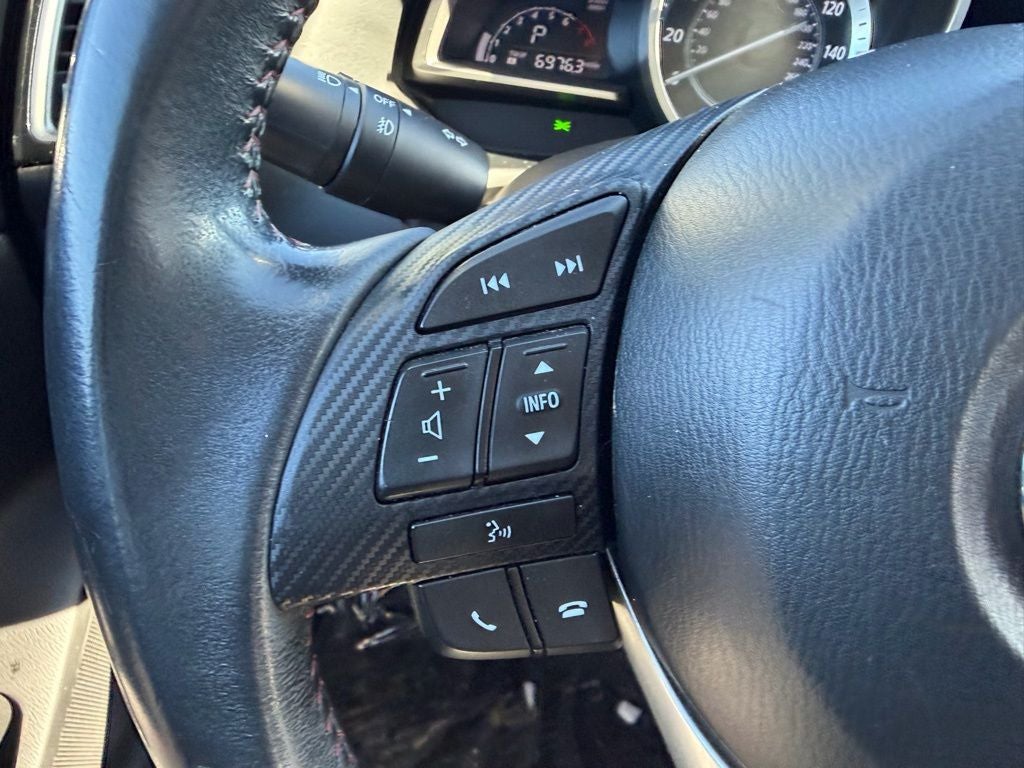 2015 Mazda Mazda3 Hatchback i Grand Touring