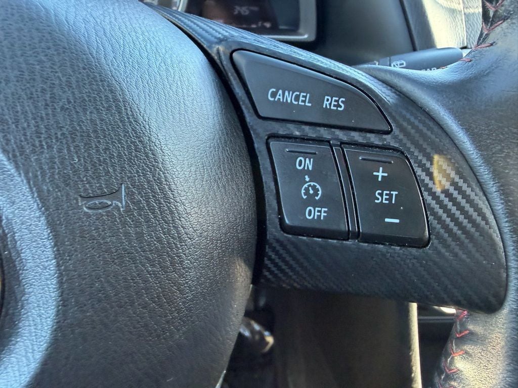 2015 Mazda Mazda3 Hatchback i Grand Touring