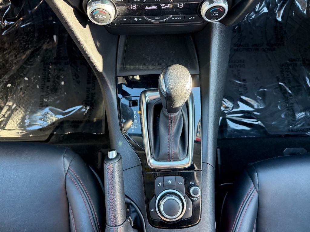 2015 Mazda Mazda3 Hatchback i Grand Touring