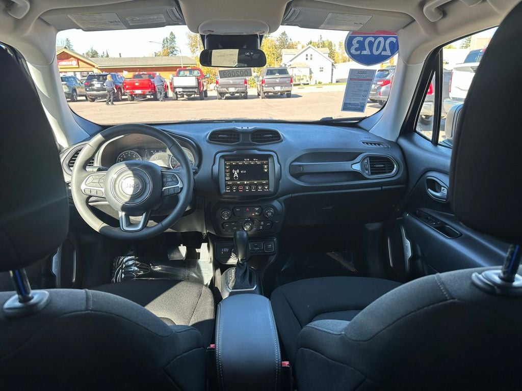 2023 Jeep Renegade Latitude 4x4
