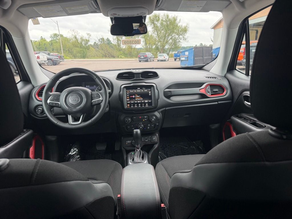 2023 Jeep Renegade Trailhawk 4x4